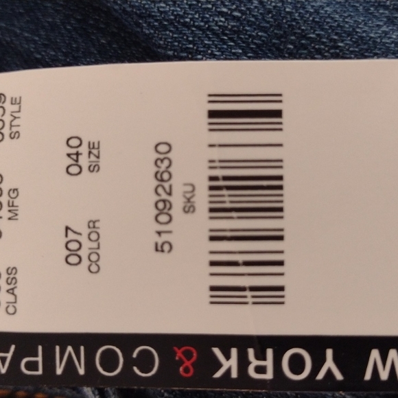 NWT NEW YORK & COMPANY.. WESTSIDE BOOT CUT STRETCH JEANS SIZE 4 AVERAGE - Picture 12 of 12